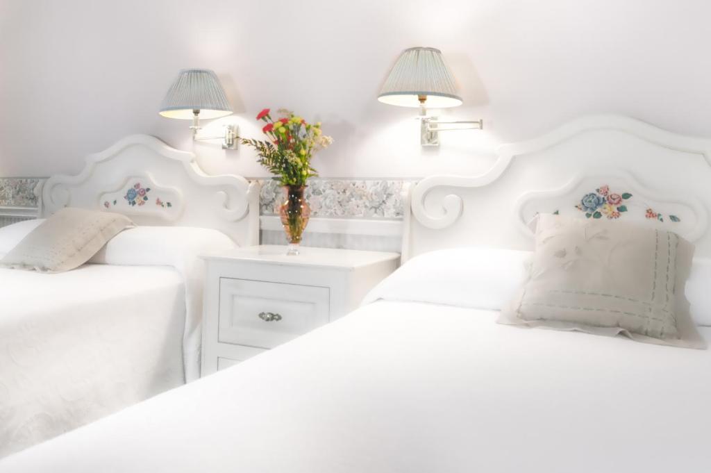 Telegraph House Motel Baddeck Room photo