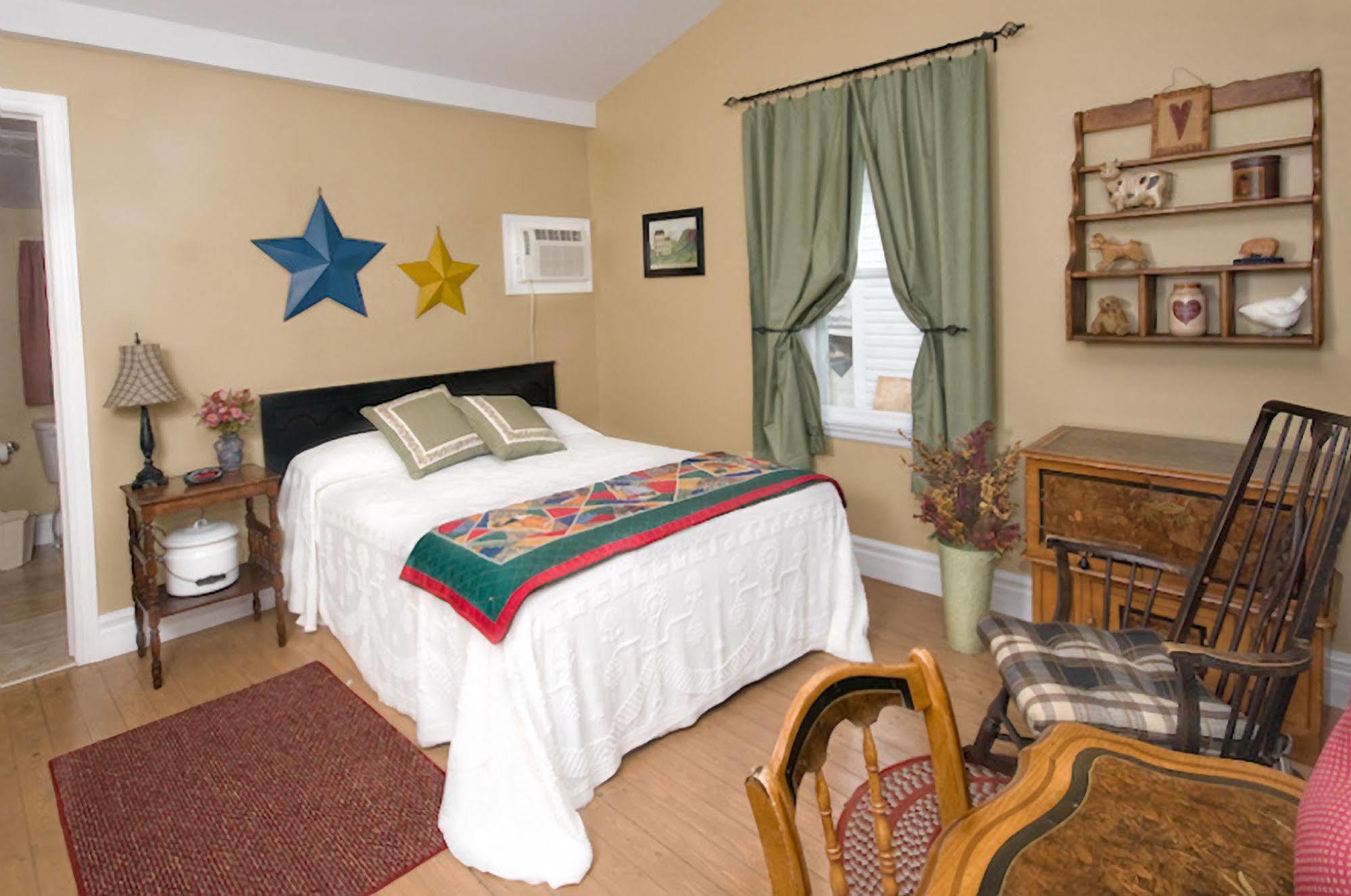 Telegraph House Motel Baddeck Exterior photo